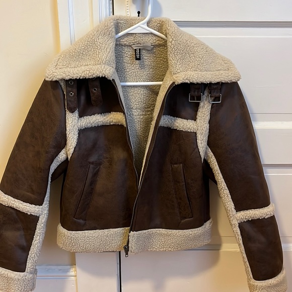 H&M Brown and White Jacket - Picture 1 of 2